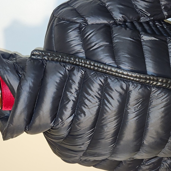 Calvin Klein Asymmetrical Down Filled Puffer Jacket Size Large - Picture 4 of 11